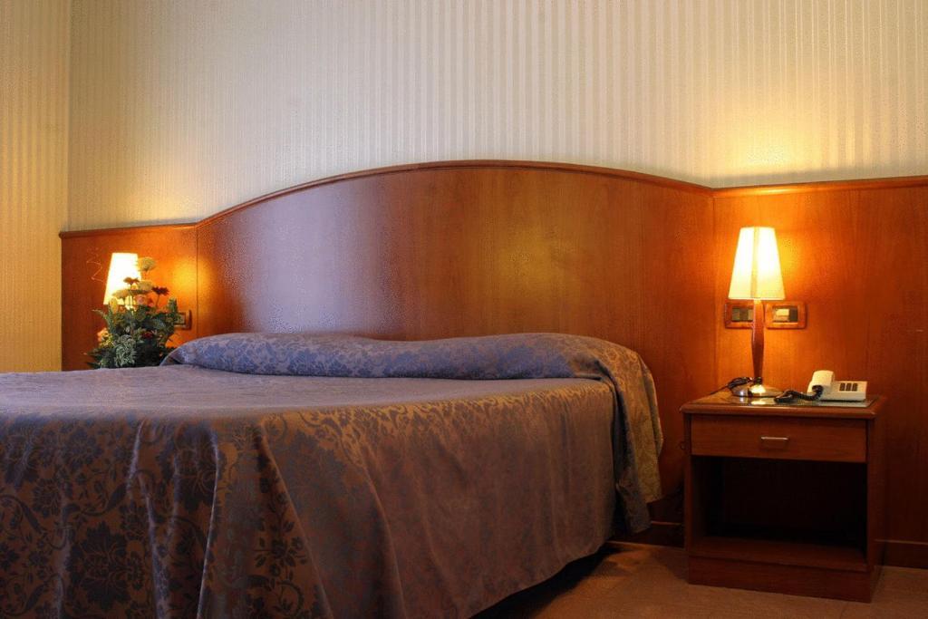Hotel Willy Джемона-дель-Фриули Номер фото